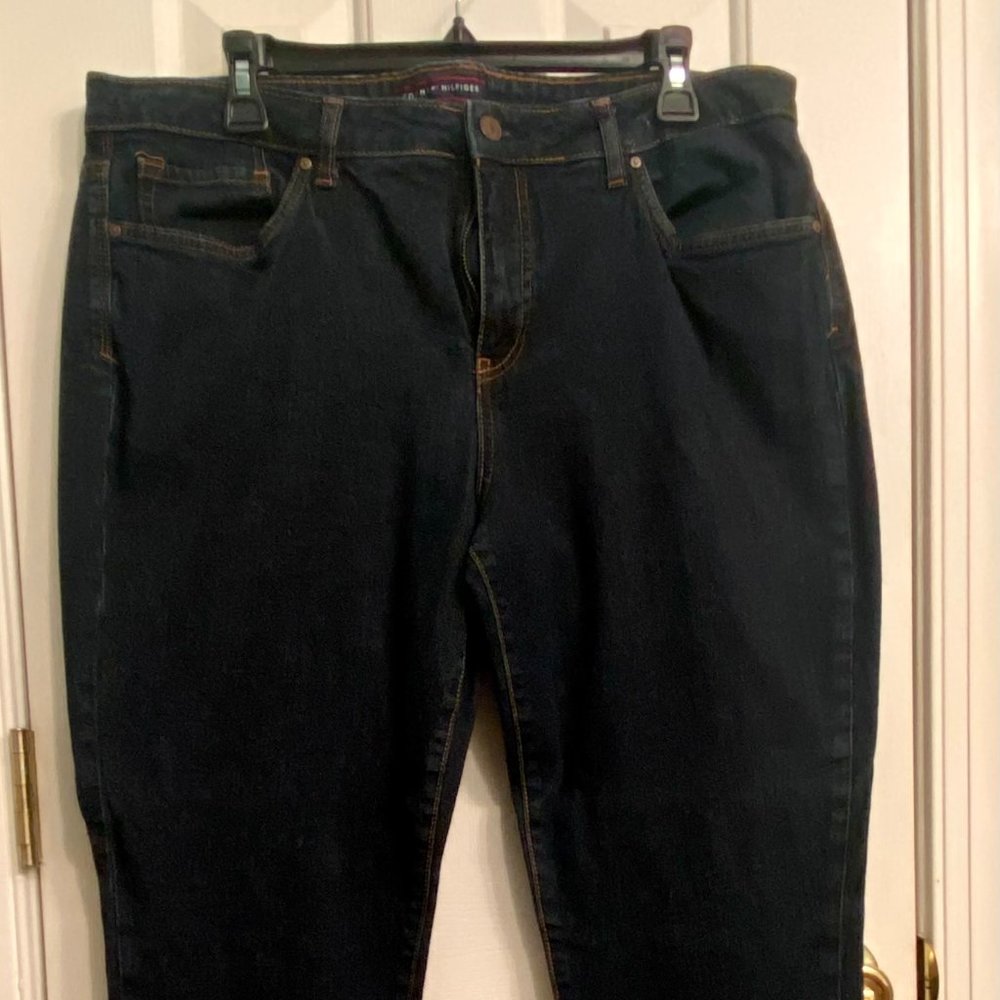 Tommy Hilfiger Women's Skinny Curve Jeans 16